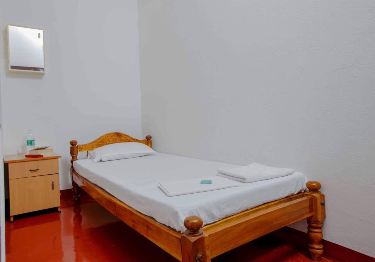 Single Bed Room